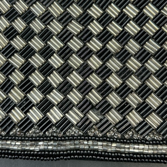 Elegant Black and White beaded checkered Bag - Picture 3 of 6